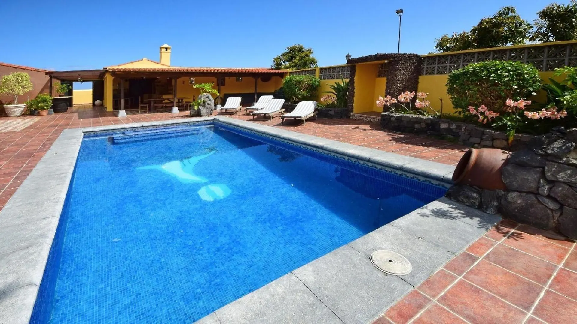 Haus Alina Mit Beheizbarem Privatpool Und Barbecue Villa Puerto de la Cruz  Puerto de la Cruz (Tenerife)